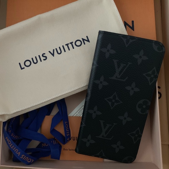 Louis Vuitton iPhone 7+ folio case - Picture 1 of 6